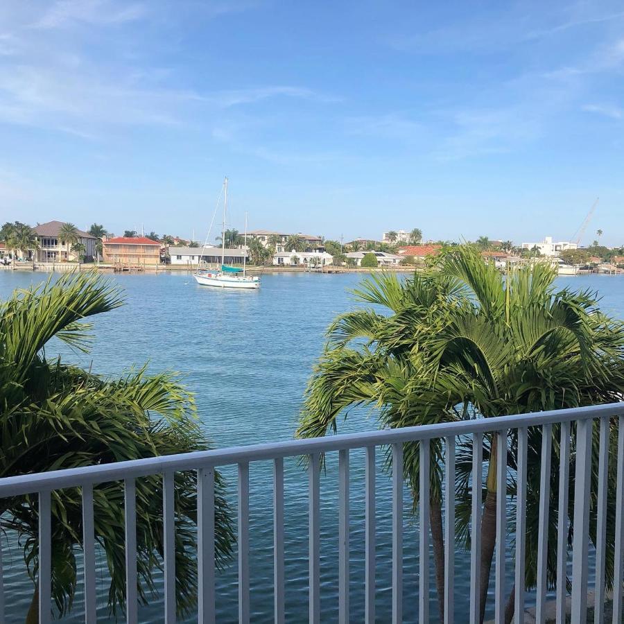 The Costal Hotel Clearwater Exterior photo